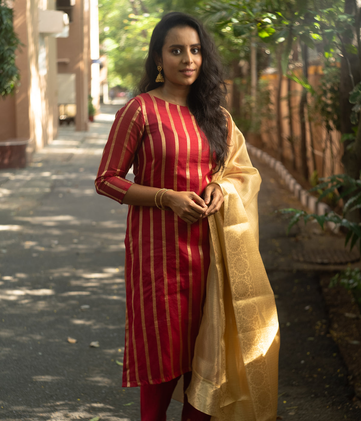 MADHULIKA - RED