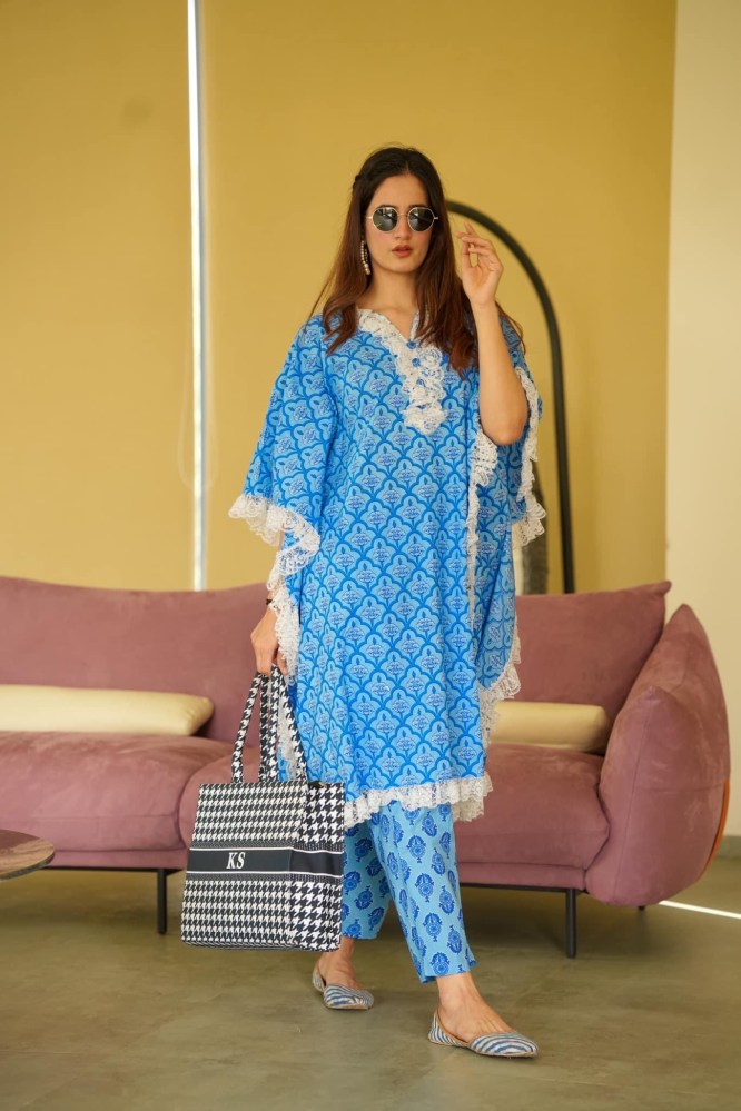 BLUE AND WHITE FLORAL KAFTAN