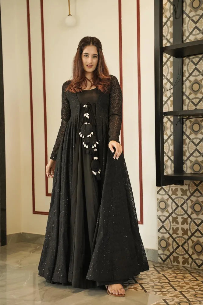 BLACK EMBROIDERED SHRUG SET Radheys
